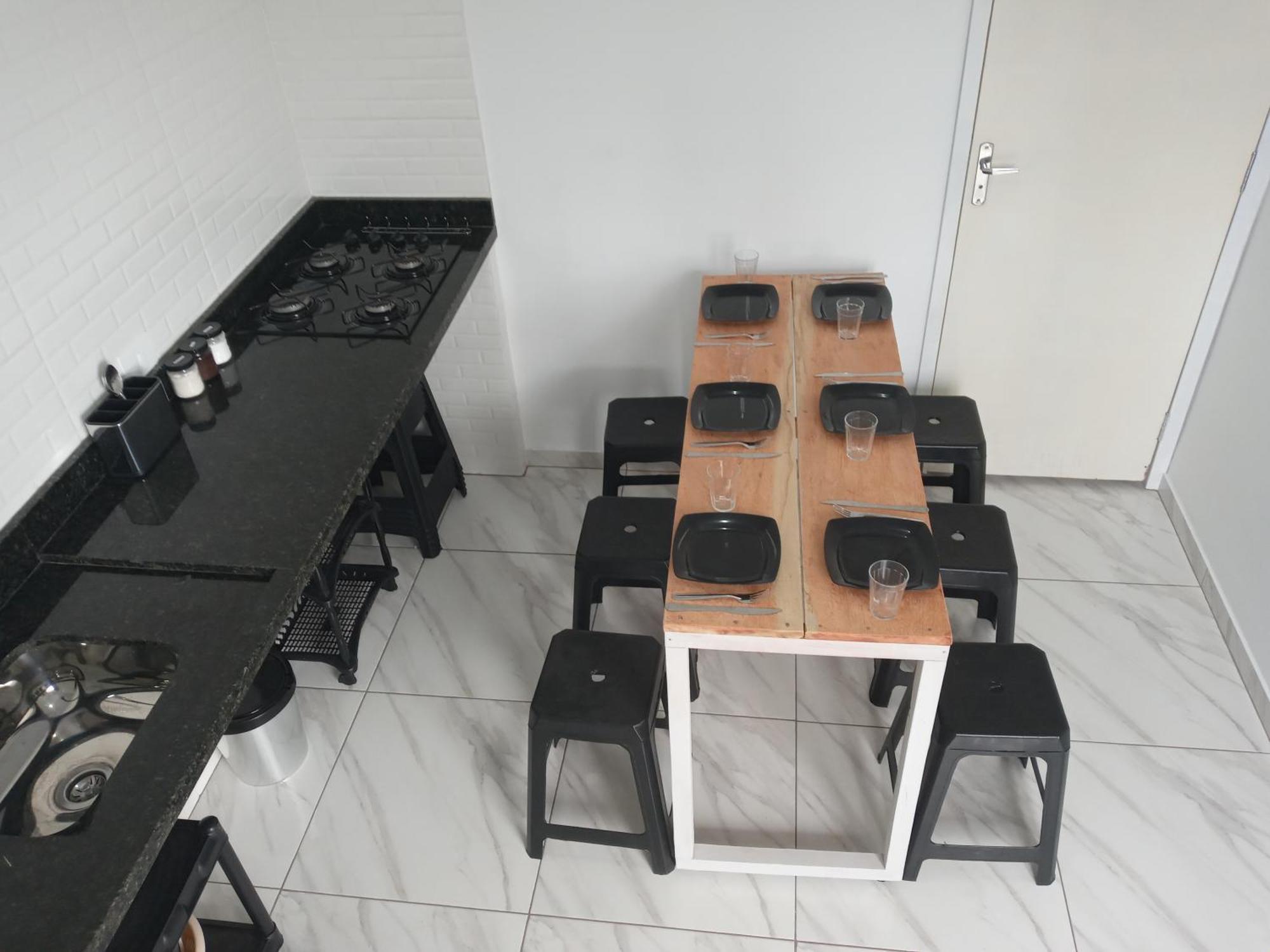 Guara 4 *
